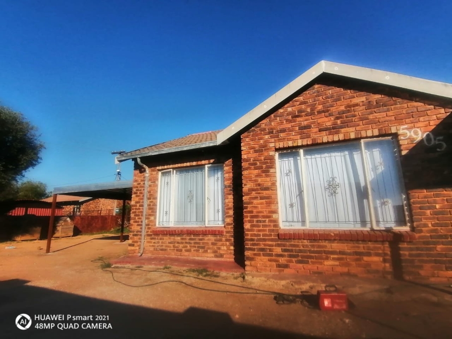 To Let  Bedroom Property for Rent in Mmabatho Unit 14 North West